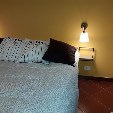 La Casa Di Flo Apartman Nápoly Kültér fotó