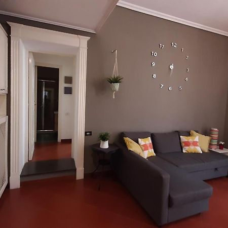 La Casa Di Flo Apartman Nápoly Kültér fotó